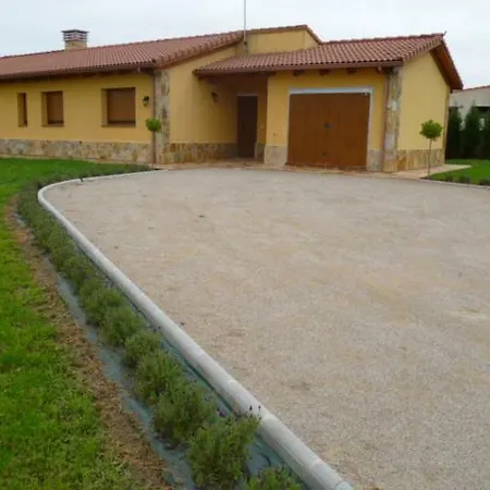 Holiday home Raitana
